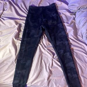 Women’s LuLu lemon leggings